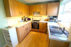 Kitchen- click for photo gallery